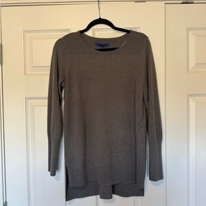 Apt 9 Long sleeve Shimmer sweater Size M